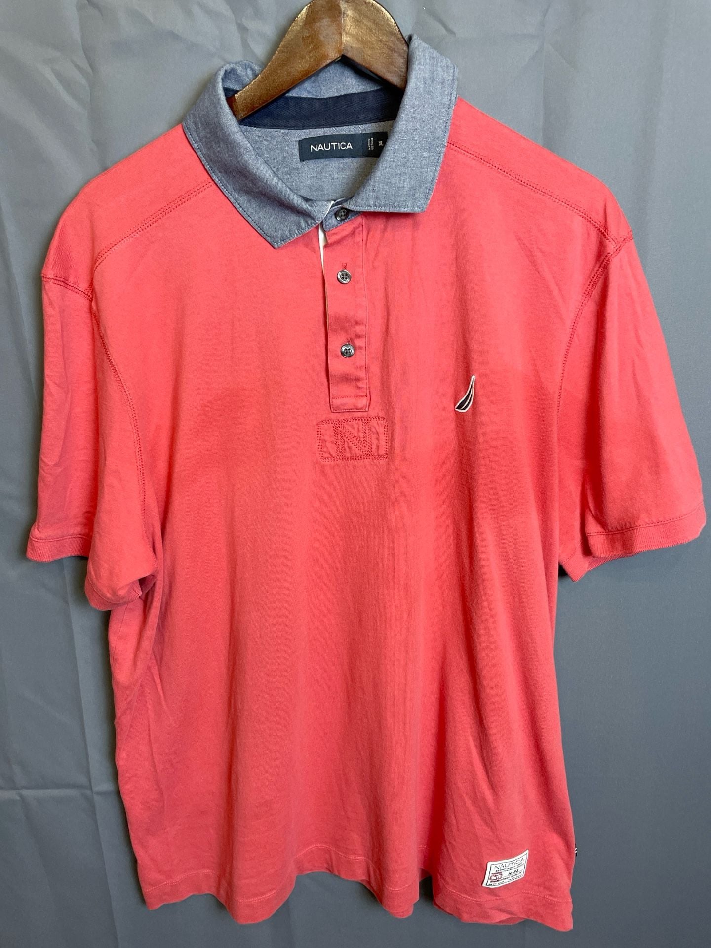 Nautica Men's Classic Fit Polo Shirt Contrast Collar Embossed N Detail Size Xl